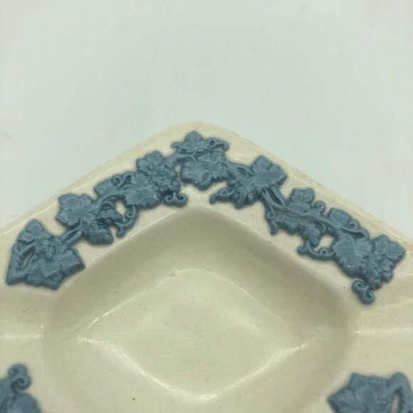Vintage Wedgwood Embossed Ashtray - Picture 5 of 8